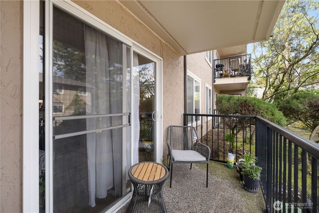 323 75th Street SE #A-14, Everett, WA 98203