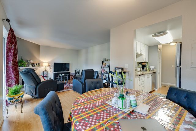 323 75th Street SE #A-14, Everett, WA 98203