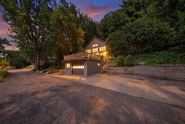 1100 Front Street S, Hudson, WI 54016