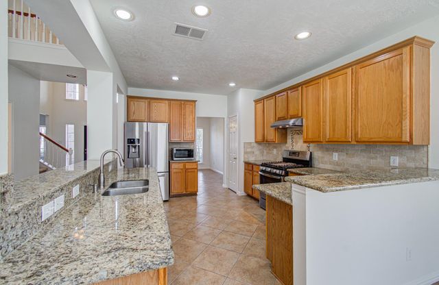 1402 Pine Knot Court, Pearland, TX 77581