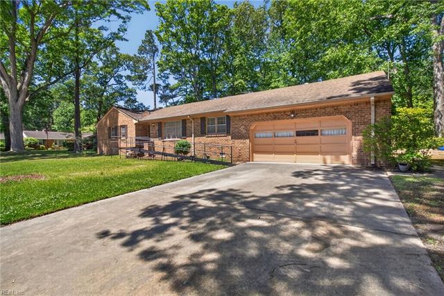 600 Larkspur RD, Portsmouth, VA 23703