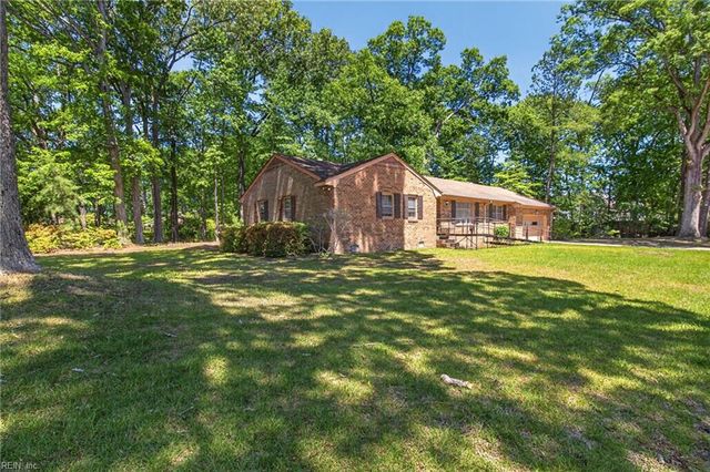 600 Larkspur RD, Portsmouth, VA 23703