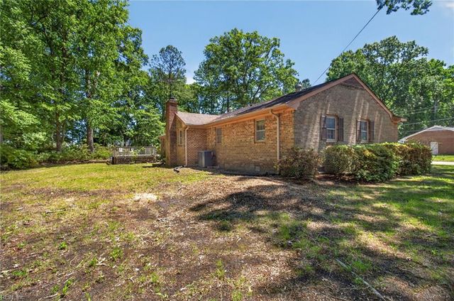 600 Larkspur RD, Portsmouth, VA 23703