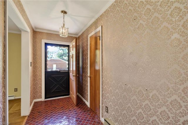 600 Larkspur RD, Portsmouth, VA 23703