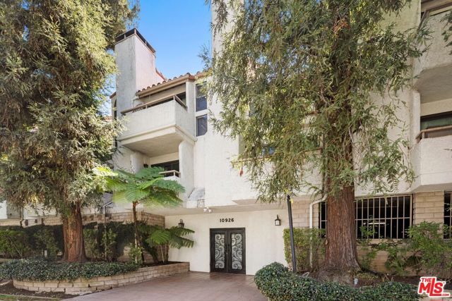 10926 Bluffside Drive 19, Los Angeles, CA 91604