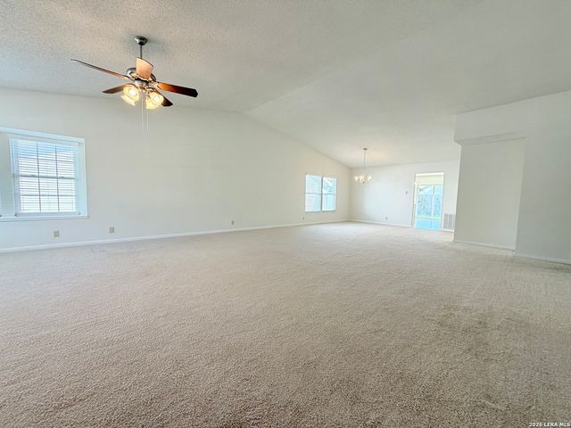 6714 Country Swan, San Antonio, TX 78240