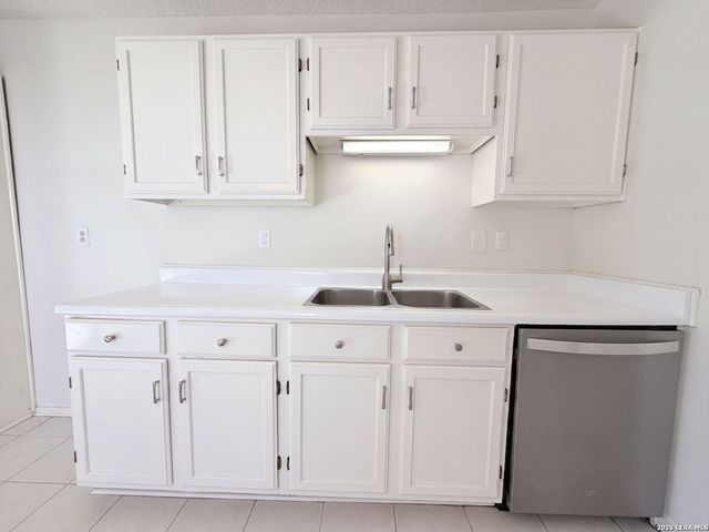 6714 Country Swan, San Antonio, TX 78240