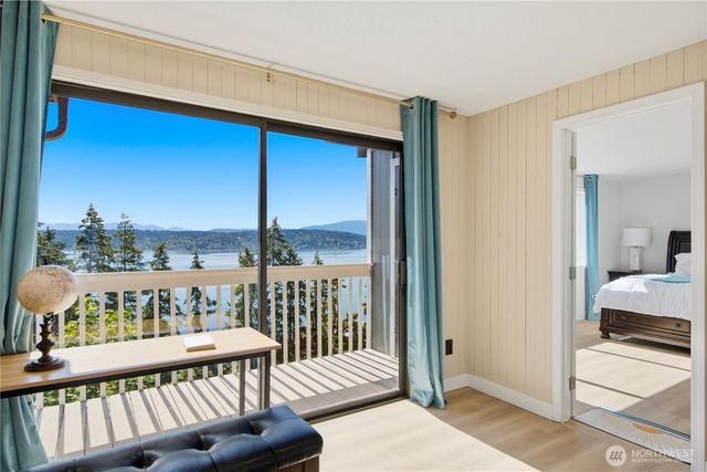 110 174th Place NE, Bellevue, WA 98008