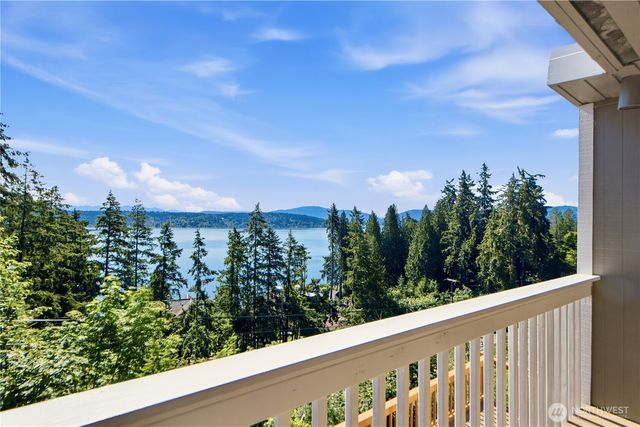 110 174th Place NE, Bellevue, WA 98008