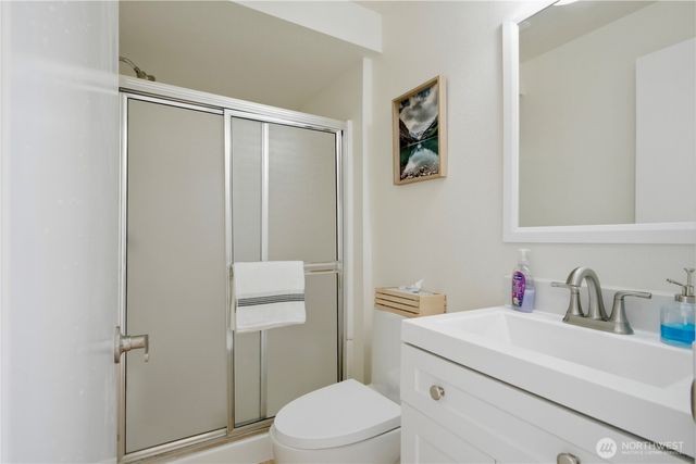 110 174th Place NE, Bellevue, WA 98008