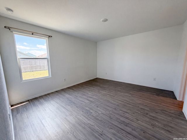 5829 TEXAS SPUR, Seguin, TX 78155