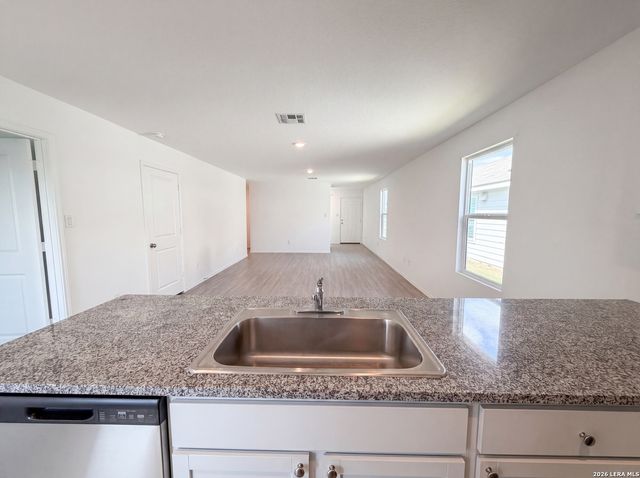 5829 TEXAS SPUR, Seguin, TX 78155