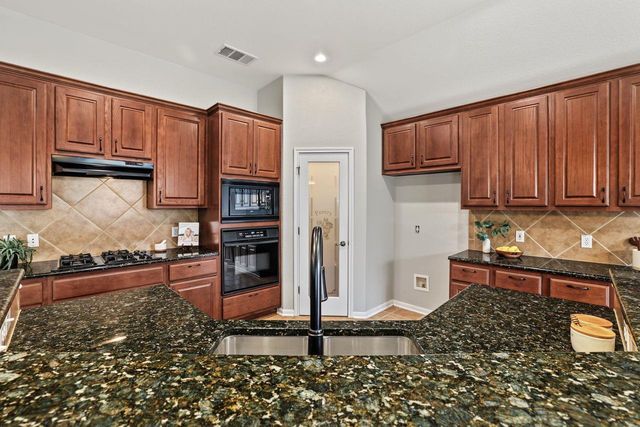 6413 York Bridge CIR, Austin, TX 78749