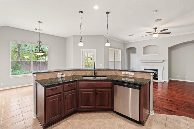 6413 York Bridge CIR, Austin, TX 78749