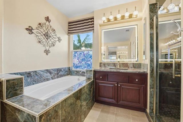 7132 Torrey Mesa Ct, San Diego, CA 92129