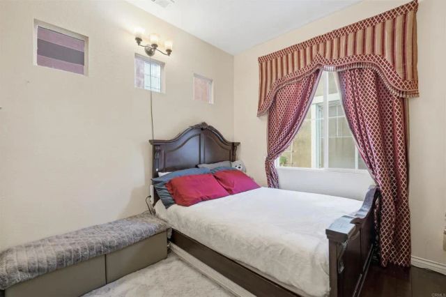 7132 Torrey Mesa Ct, San Diego, CA 92129