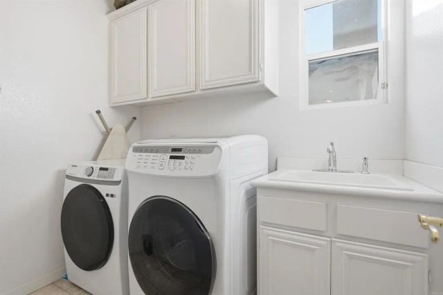 7132 Torrey Mesa Ct, San Diego, CA 92129