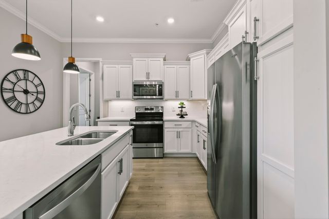 1980 Carothers Rd Unit 102, Nolensville, TN 37135