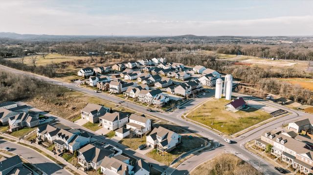 1980 Carothers Rd Unit 102, Nolensville, TN 37135