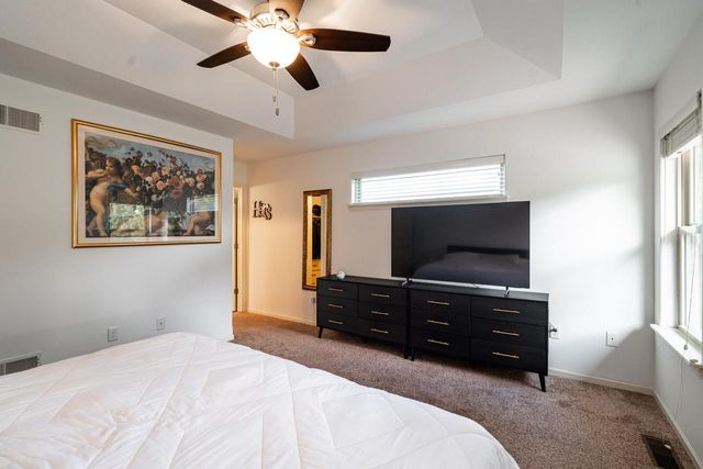 333 Nature PLACE, Johnson Creek, WI 53038