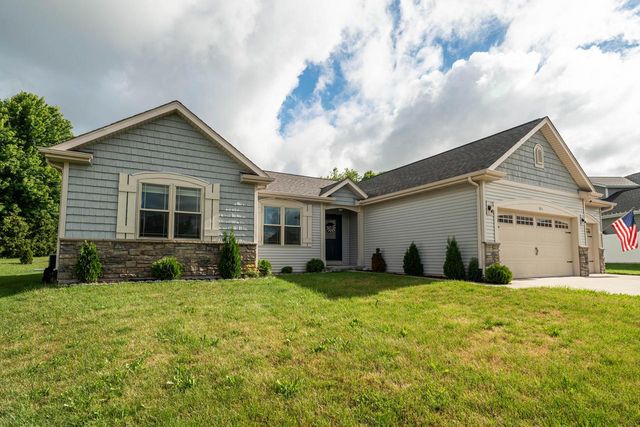 333 Nature PLACE, Johnson Creek, WI 53038