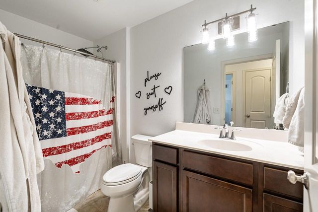 333 Nature PLACE, Johnson Creek, WI 53038