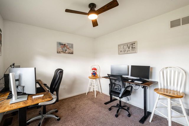 333 Nature PLACE, Johnson Creek, WI 53038