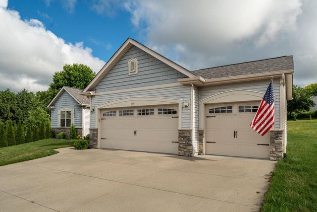 333 Nature PLACE, Johnson Creek, WI 53038