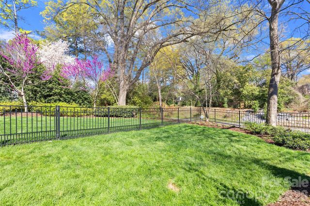 1624 Lombardy Circle, Charlotte, NC 28203