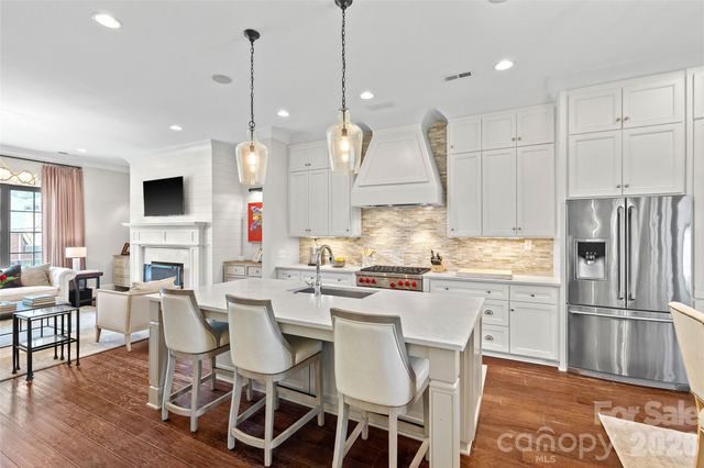 1624 Lombardy Circle, Charlotte, NC 28203