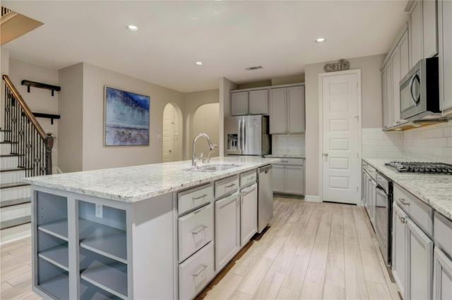 3535 Manor View Court, Pearland, TX 77584