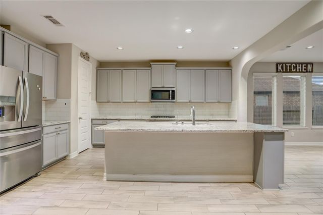 3535 Manor View Court, Pearland, TX 77584