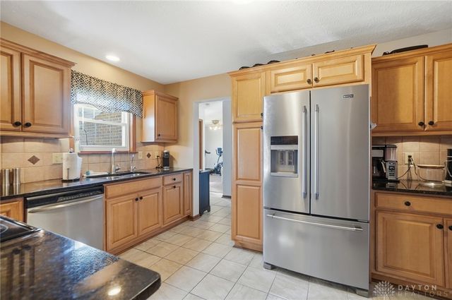 1681 Valley Heights Road, Xenia, OH 45385