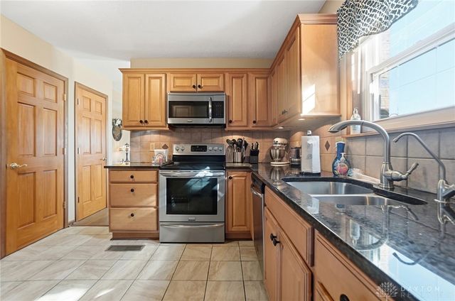 1681 Valley Heights Road, Xenia, OH 45385