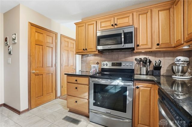 1681 Valley Heights Road, Xenia, OH 45385