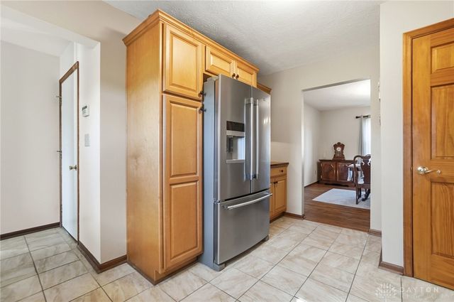 1681 Valley Heights Road, Xenia, OH 45385