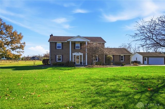 1681 Valley Heights Road, Xenia, OH 45385