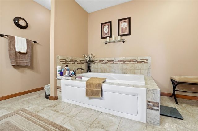 1681 Valley Heights Road, Xenia, OH 45385