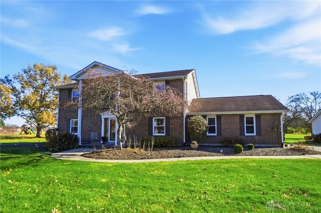 1681 Valley Heights Road, Xenia, OH 45385