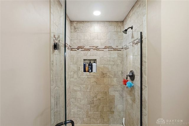 1681 Valley Heights Road, Xenia, OH 45385