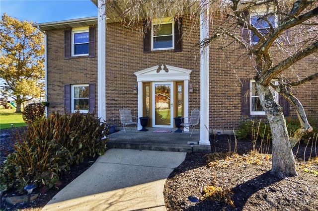 1681 Valley Heights Road, Xenia, OH 45385