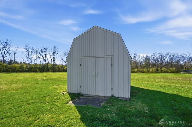 1681 Valley Heights Road, Xenia, OH 45385