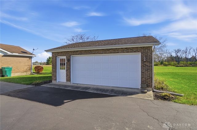 1681 Valley Heights Road, Xenia, OH 45385