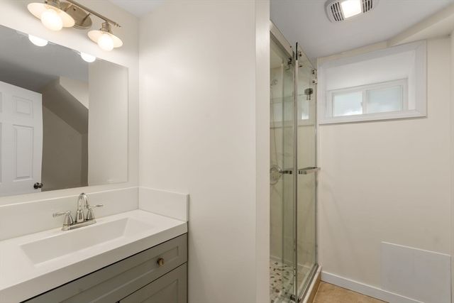 261 Russett Rd, Brookline, MA 02467