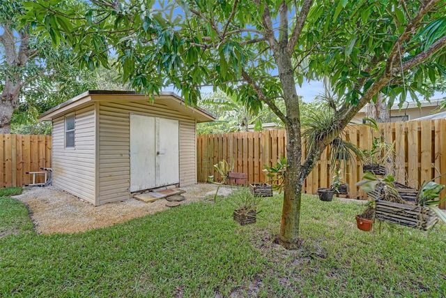 2333 SW 34th Terrace, Fort Lauderdale, FL 33312