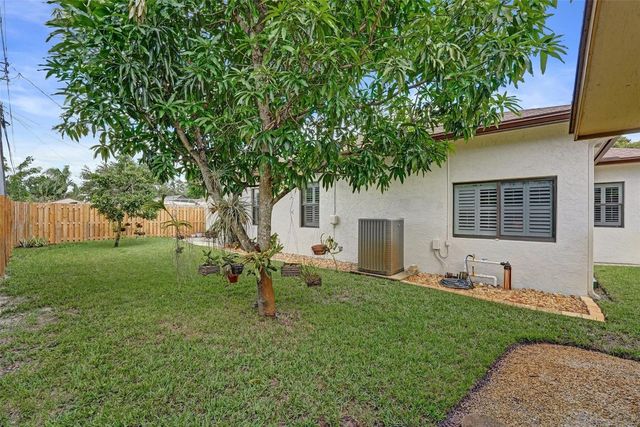 2333 SW 34th Terrace, Fort Lauderdale, FL 33312
