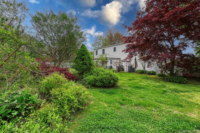 275 Southaven Avenue, Medford, NY 11763