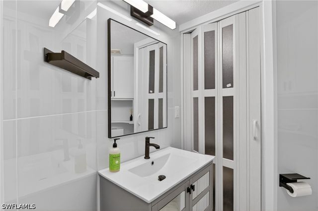 9400 Ivy Brook RUN 110, Fort Myers, FL 33913