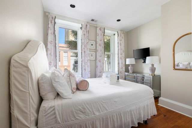 21 Broad Street, Charleston, SC 29401