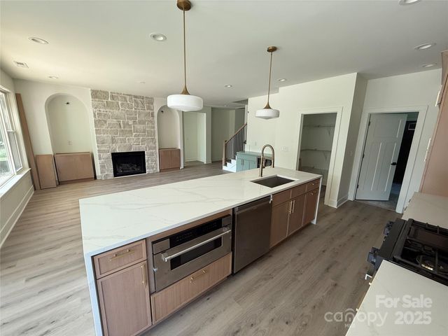 127 Hazelton Loop, Mooresville, NC 28117